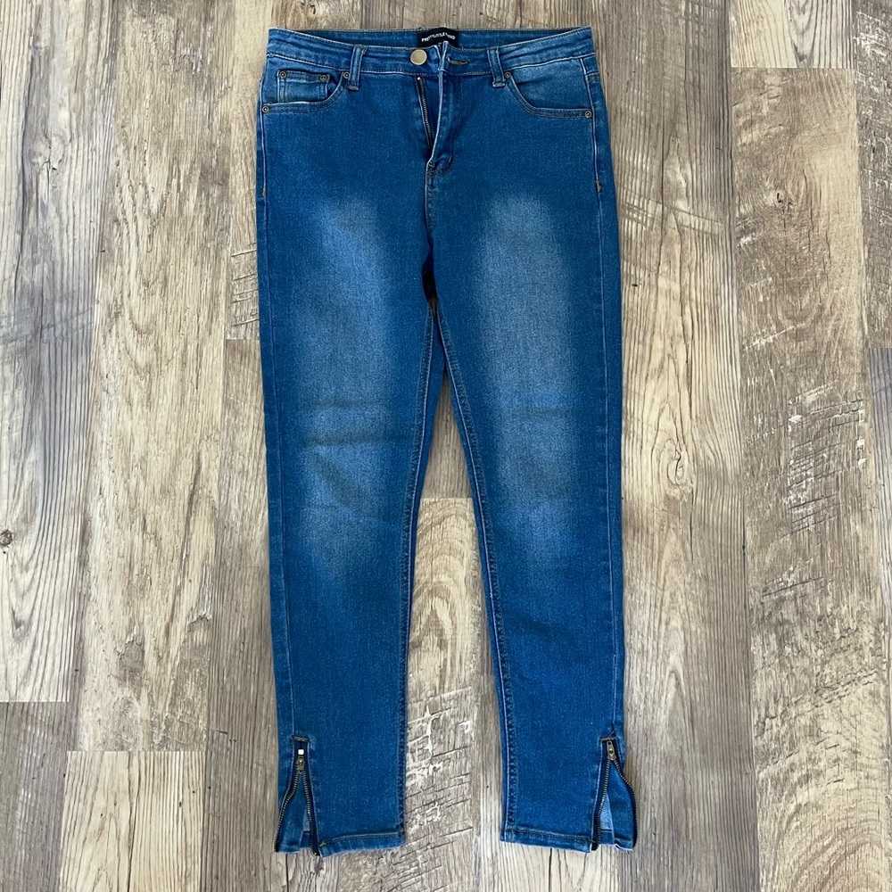 PrettyLittleThing Women’s jeans